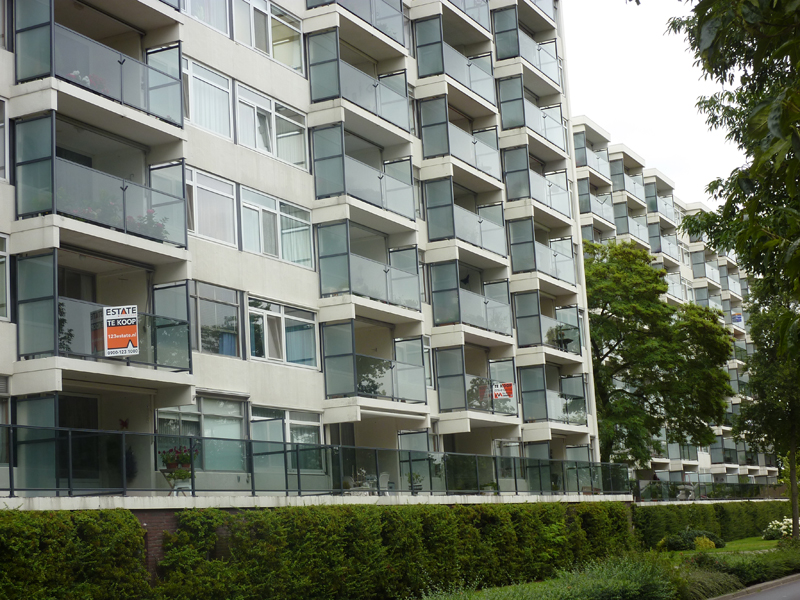 Nieuwe situatie bij de 96 appartementen aan de Pruylenborg in Zwijndrecht.